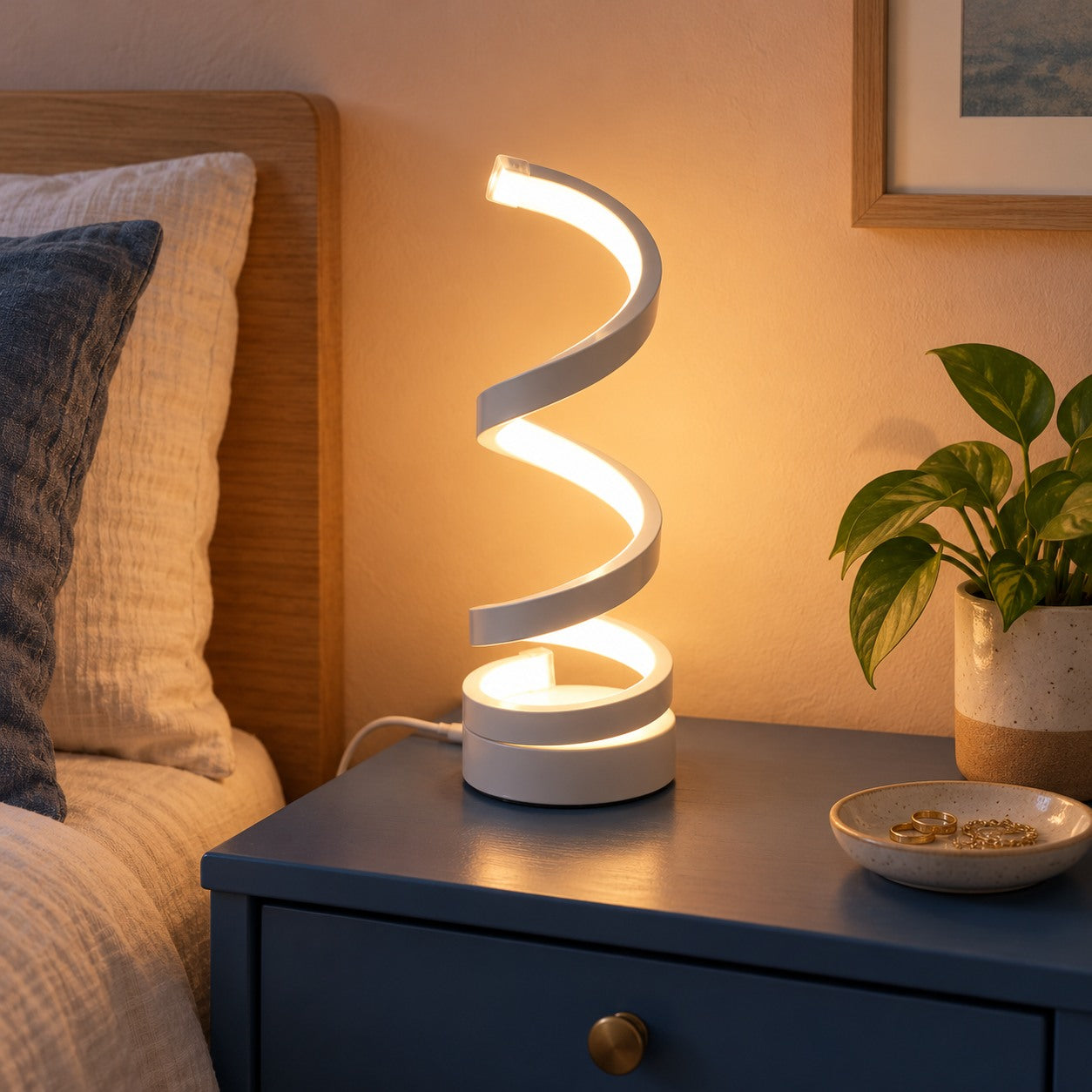TENLOVE Spiral LED Table Lamp - white.