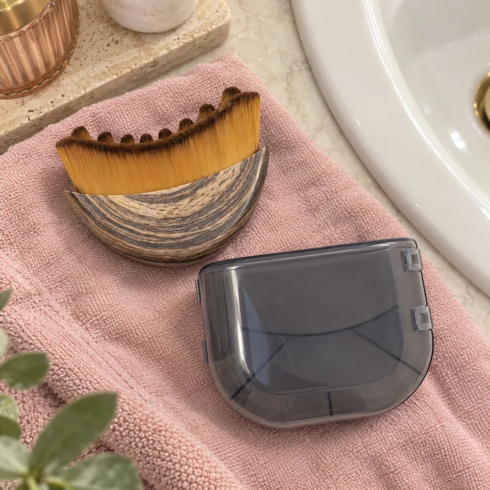 contour face brush: everyday photograph.