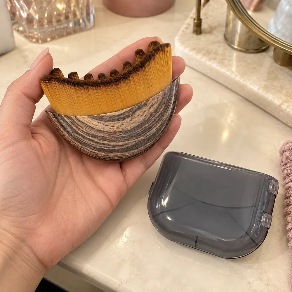 contour face brush: everyday photograph.