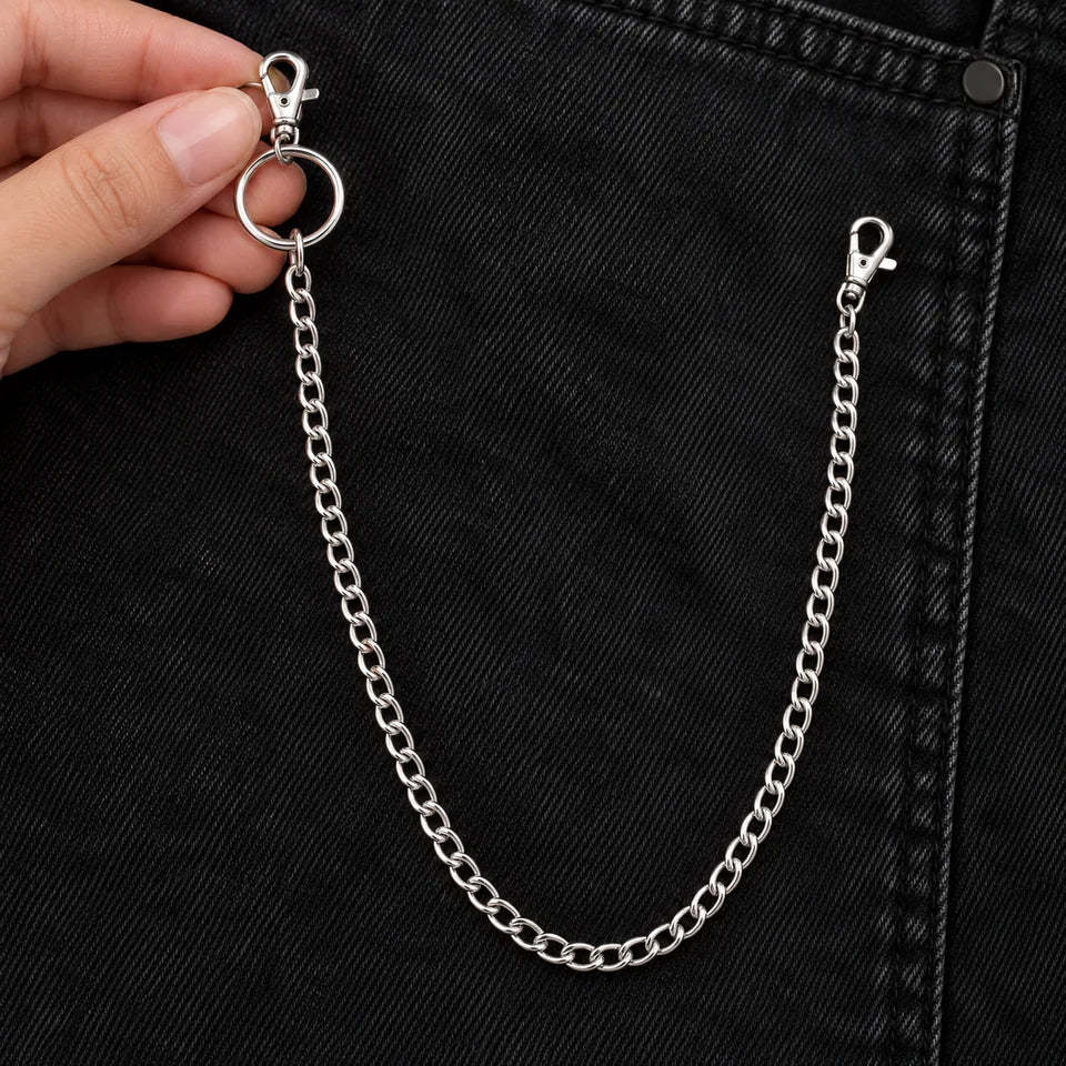 Hand holding entire single-strand chain and end clips